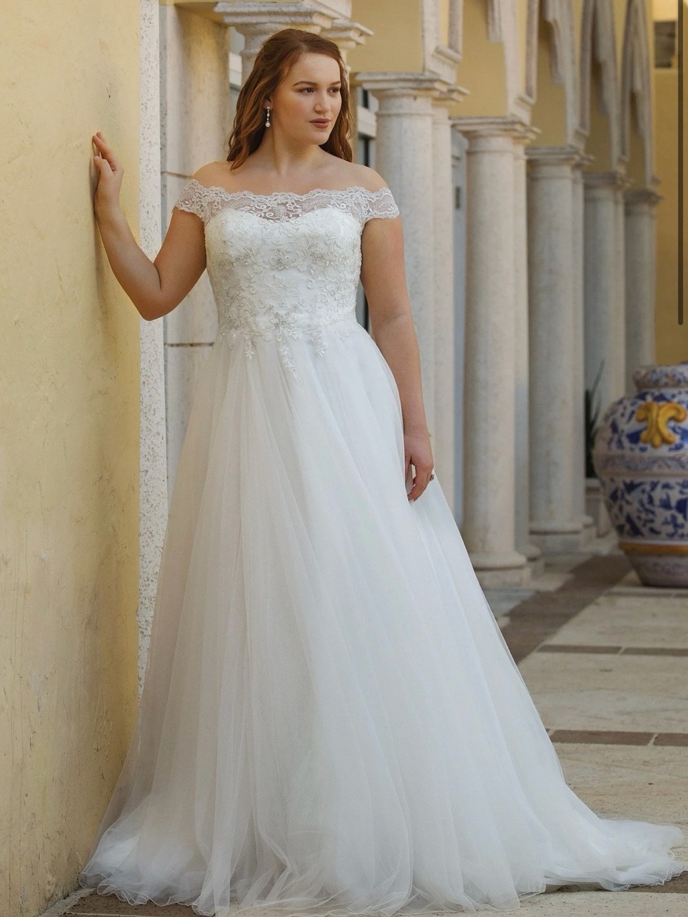 (NWT) Sincerity Bridal Off-Shoulder Lace & Tulle Wedding Gown in Ivory Size 6